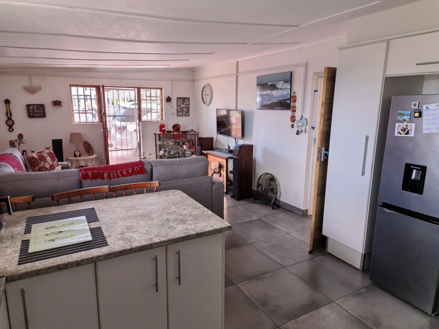 5 Bedroom Property for Sale in Van Riebeeck Hoogte Eastern Cape